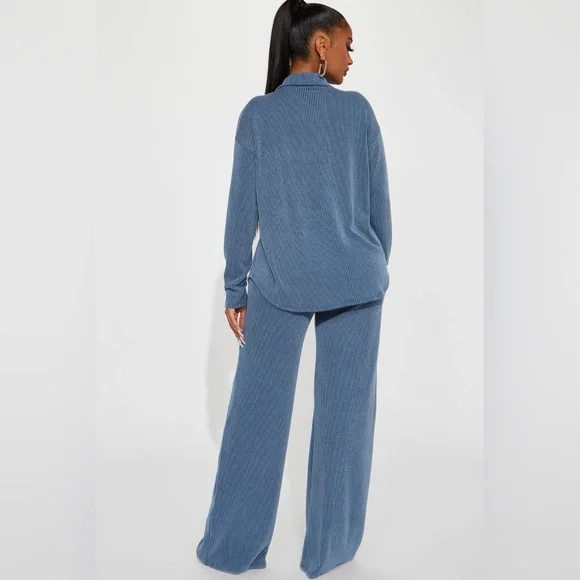 Two Piece Wide Leg Pant Set - Picture 2 of 3